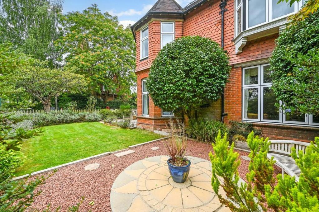 Forest Side Guesthouse Lyndhurst Dış mekan fotoğraf