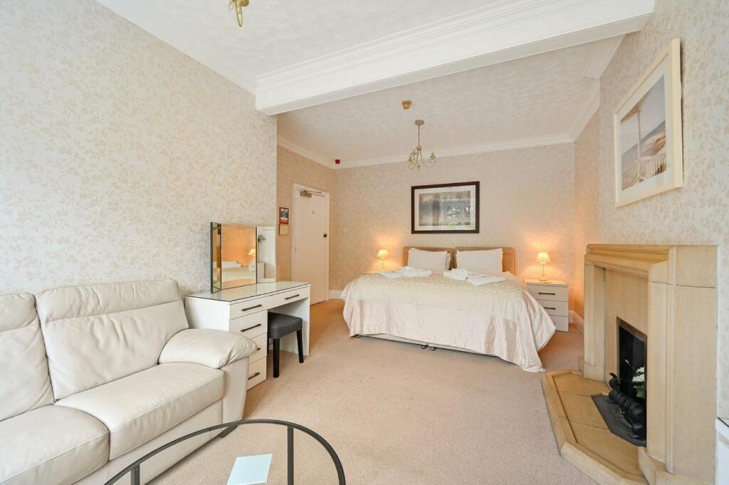 Forest Side Guesthouse Lyndhurst Dış mekan fotoğraf